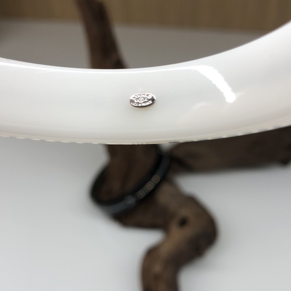 🍒2 CHANEL 1000% AUTHENTIC bangle bracelets. - Picture 3 of 12